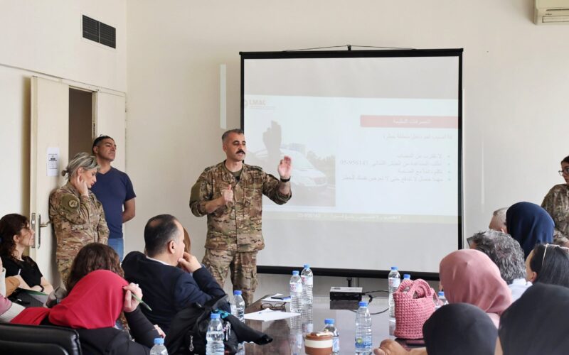 “خالد عياد ينظم ورشة عمل للتوعية من الألغام برعاية إعلامية وعسكرية”