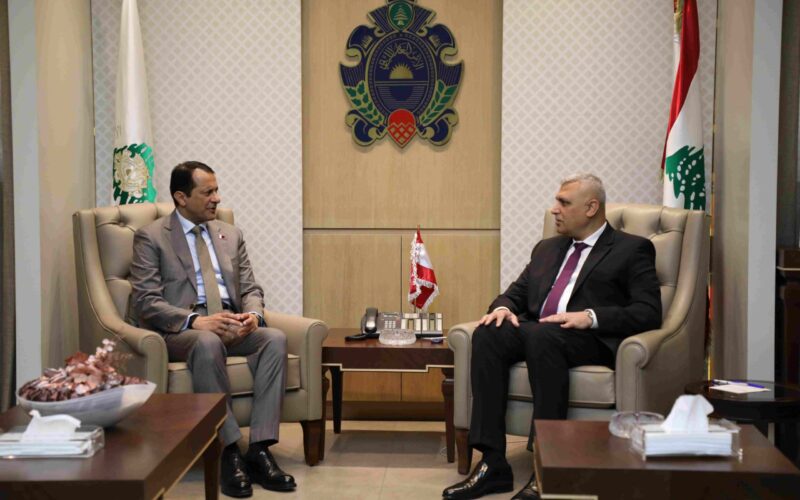 استقبل المدير العام للأمن العام اللواء حسن شقير في مكتبه السفير القطري في لبنان الشيخ سعود بن عبد الرحمن آل ثاني
