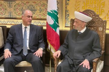 استقبل مفتي الجمهورية اللبنانية الشيخ عبد اللطيف دريان في دار الفتوى النائب محمد سليمان