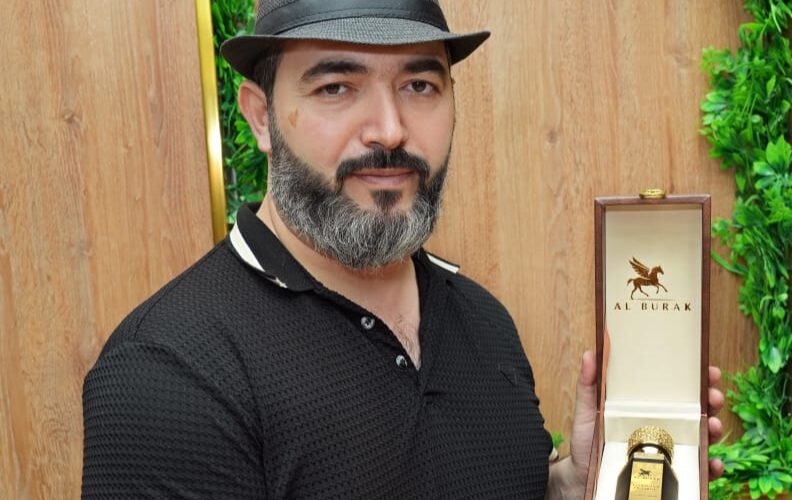 خبير العطور محمد فؤاد الحراكي ومحل البراق للعطور في الشارقة ..