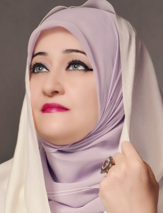 د. سناء الشعلان: قصيدة تمشي على قدمين